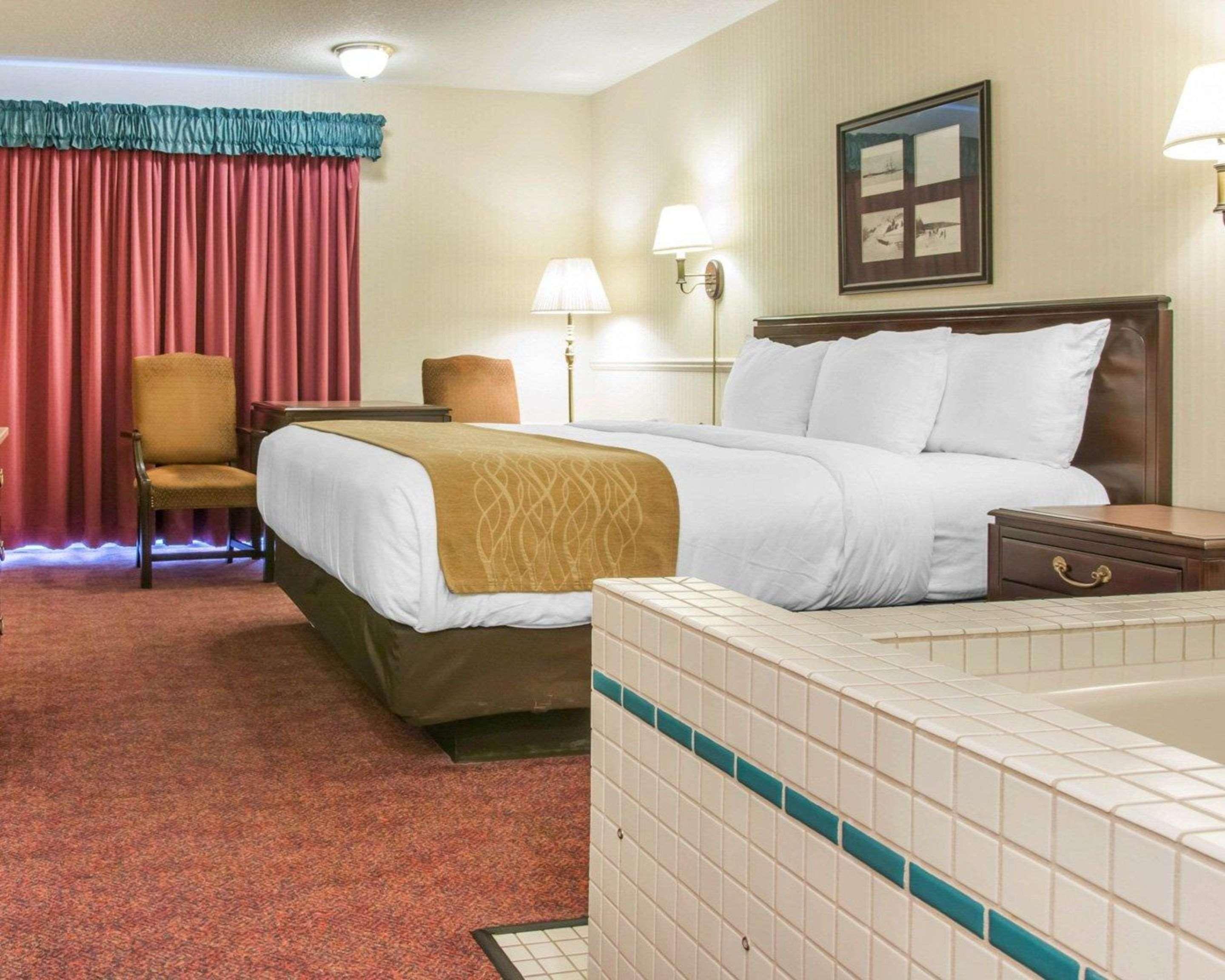 Comfort Inn Lakeside Mackinaw City Exterior foto