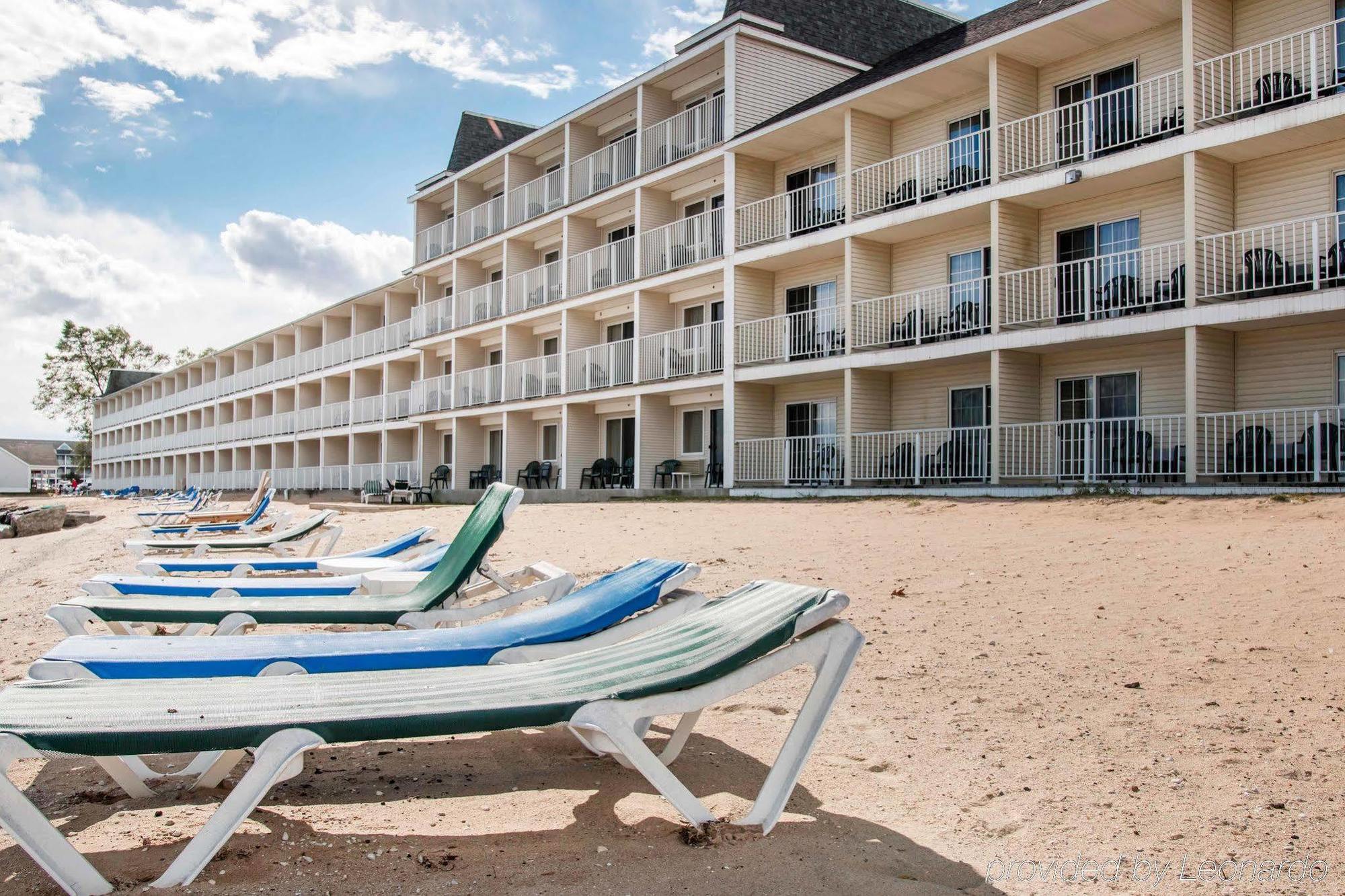 Comfort Inn Lakeside Mackinaw City Exterior foto