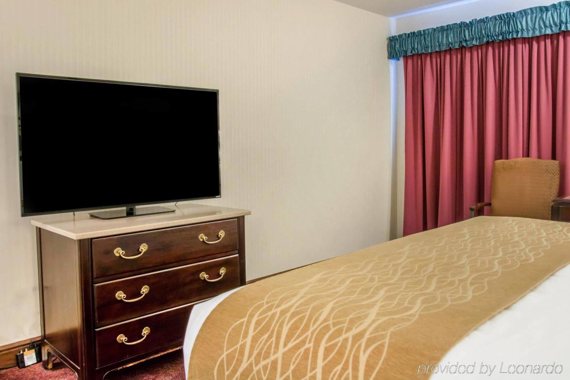 Comfort Inn Lakeside Mackinaw City Exterior foto