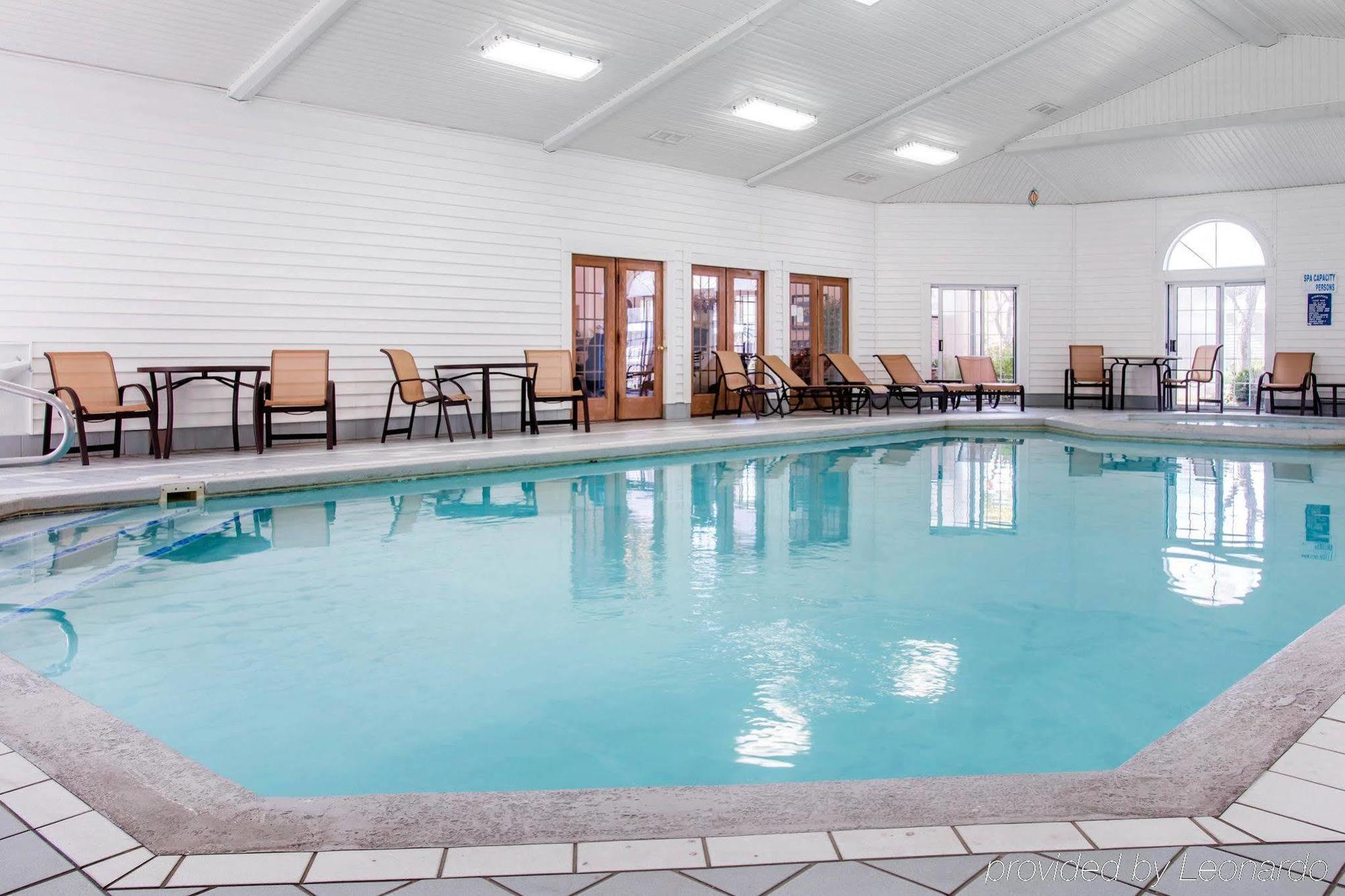 Comfort Inn Lakeside Mackinaw City Exterior foto